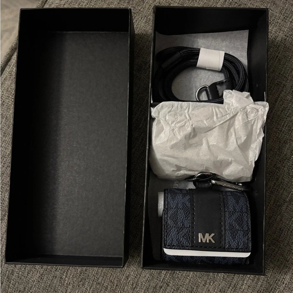 Michael Kors secure closure